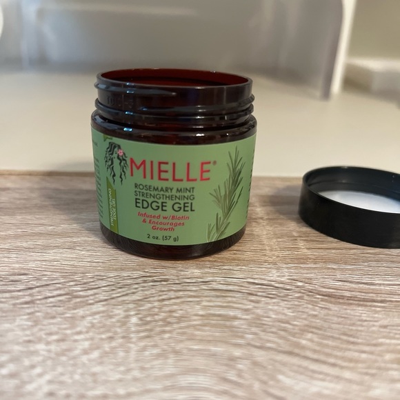 Bundle of hair products! - Picture 5 of 8